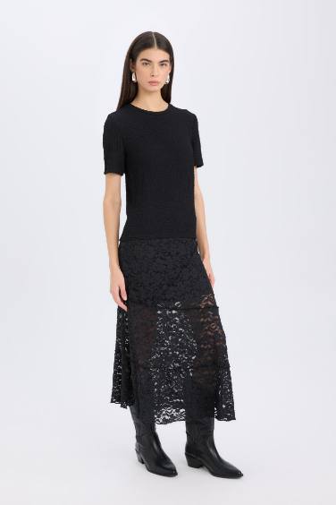 Slim Fit Crew Neck Short Sleeve T-Shirt