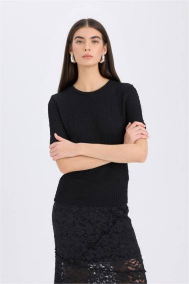 Slim Fit Crew Neck Short Sleeve T-Shirt