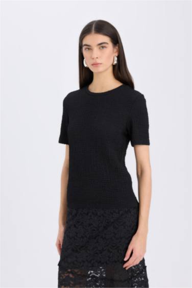 Slim Fit Crew Neck Short Sleeve T-Shirt