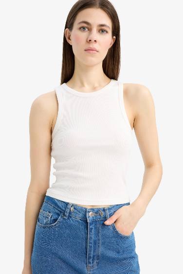 Slim Fit Camisole Crew Neck Tank Top