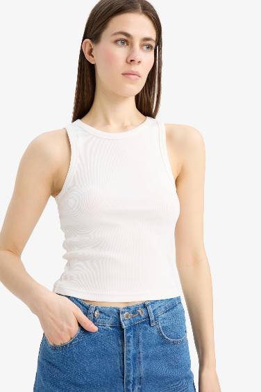 Slim Fit Camisole Crew Neck Tank Top