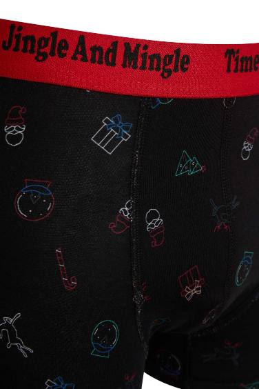 بوكسر قصة عادية