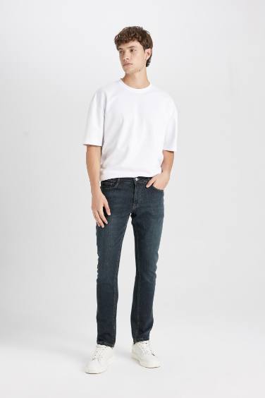 سروال جينز جينز بيدرو سليم فيت بساق ضيق