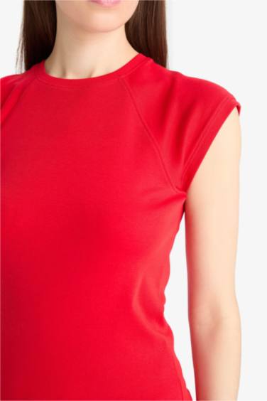 Slim Fit плотно обтягивающая футболка с круглым вырезом однотонная с коротким рукавом