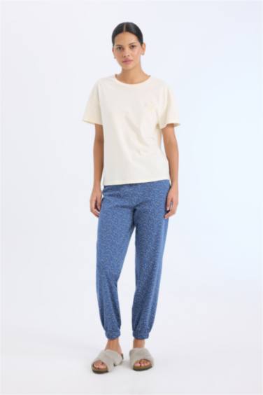 Ensemble Pyjama T-shirt et Short Coupe régulière de Fall in Love