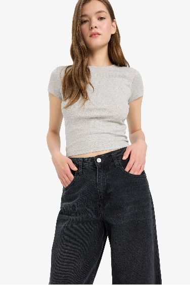 Woman Short Sleeve T-Shirt