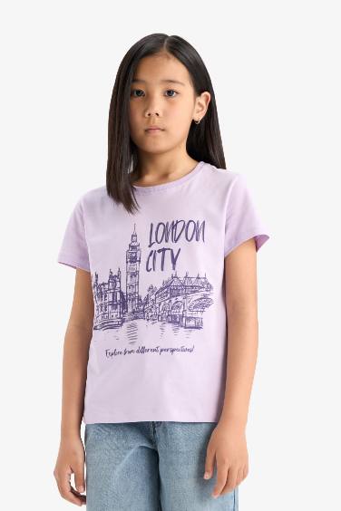 تيشيرت بناتي نص كم مطبوع وياقة مستديرة