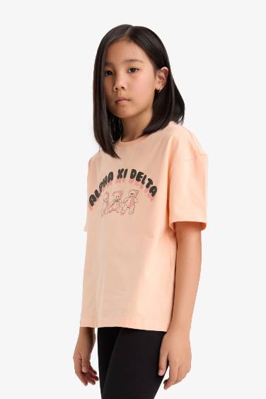 Girl Relax Fit Crew Neck T-Shirt