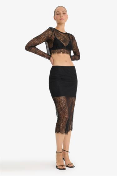 Slim Fit Lined Midi Lace Skirt