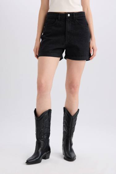 Mom Fit Yüksek Bel Katlamalı Paça Jean Şort