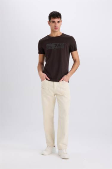 تيشيرت سليم فيت مطبوع برقبة مستديرة