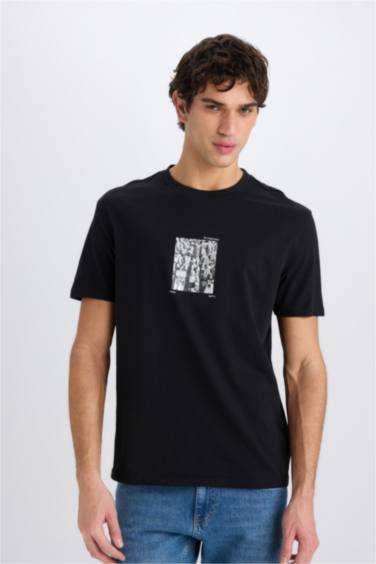 Regular Fit Crew Neck Short Sleeve T-Shirt