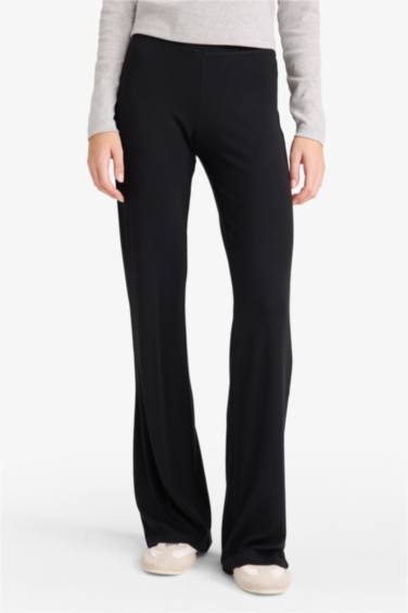 سروال مضلع برجل واسع