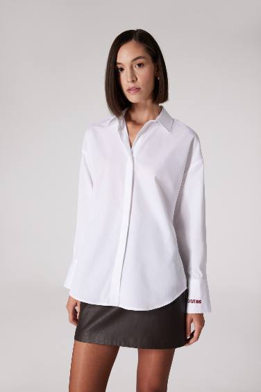 Sorbe x DeFacto Oversize Geniş Kalıp Pamuklu Baskılı Uzun Kollu Beyaz Gömlek