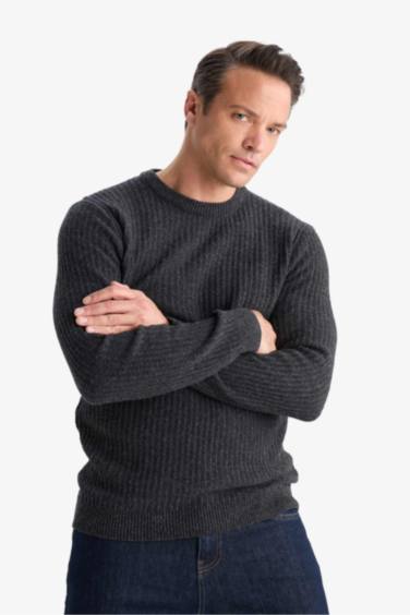 Standart Fit Bisiklet Yaka Basic Dokulu Triko Kazak