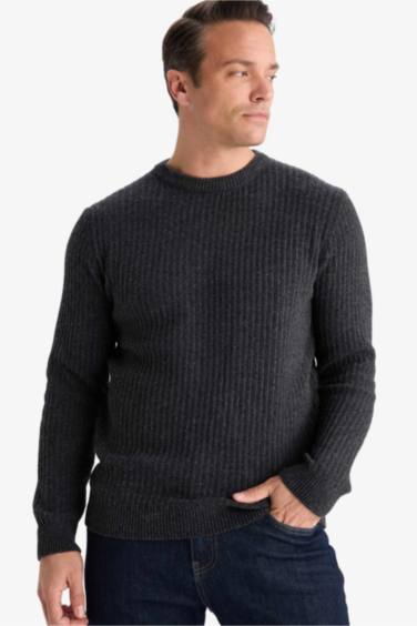 Standart Fit Bisiklet Yaka Basic Dokulu Triko Kazak