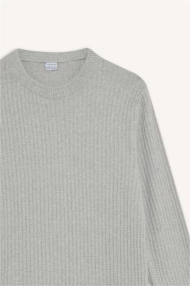 Standart Fit Bisiklet Yaka Basic Dokulu Triko Kazak