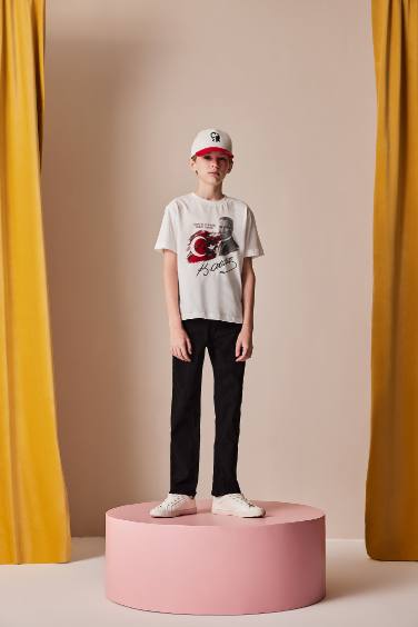 تيشيرت أولاد نص كم مطبوع قصة عادية برقبة مستديرة