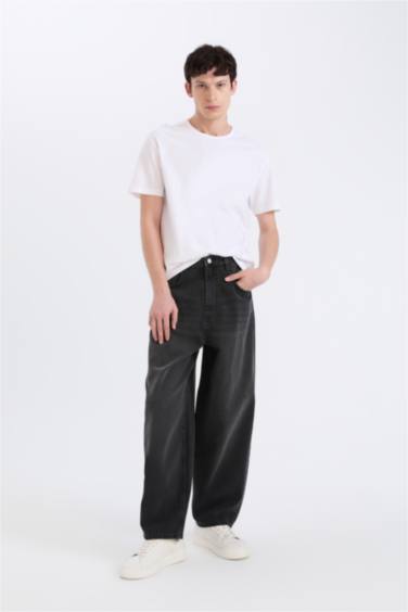 بنطلون جينز باجي فيت برجل واسع وايد ليج
