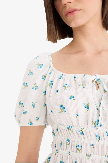 Square Neck Floral Crepe Short Sleeve Mini Dress