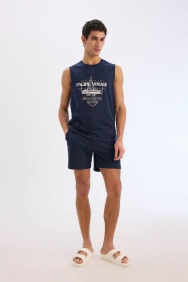 شورت بحر قصير ببطانة شبكية بازرار