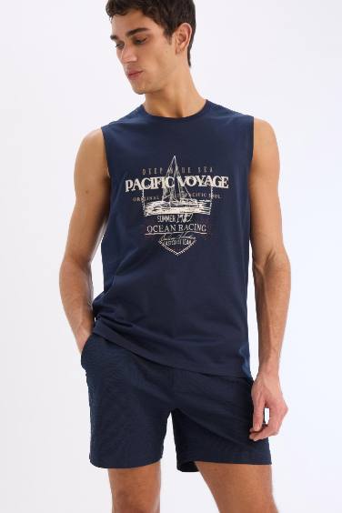 شورت بحر قصير ببطانة شبكية بازرار