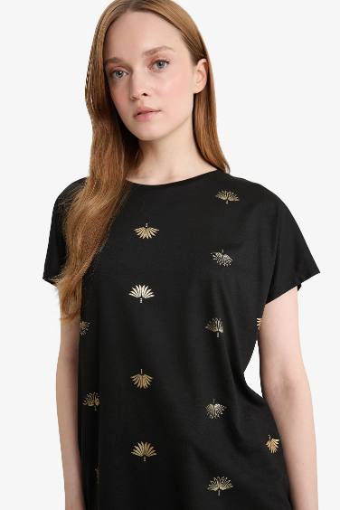 T-shirt imprimé à manches courtes et col rond Coupe régulière