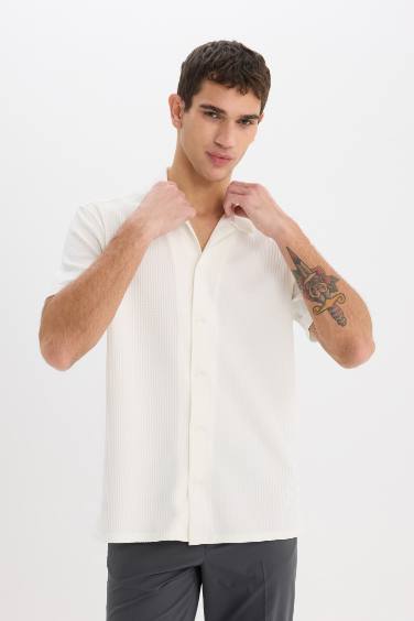 Regular Fit Polo Collar Short Sleeve Shirt