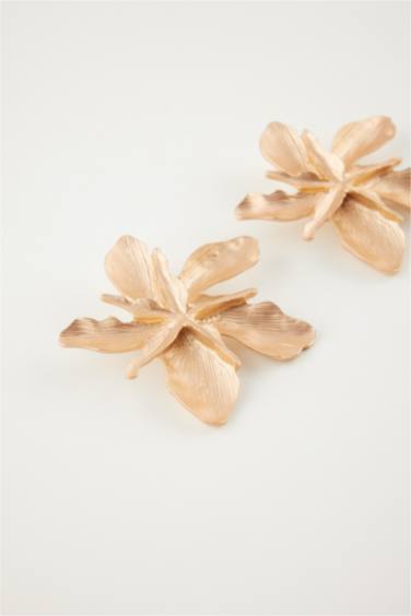Woman Flower Motif Matte Gold Earring