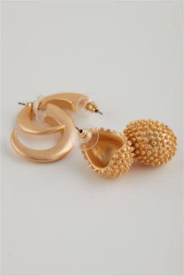 Woman 2 Piece Matte Gold Earrings