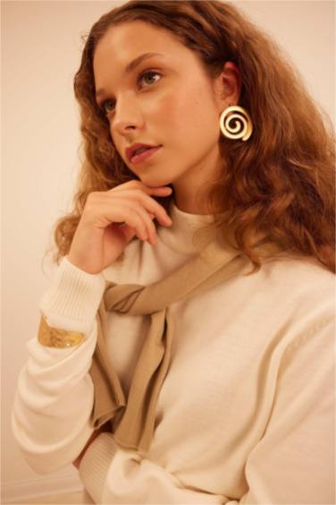 Kadın Spiral Mat Gold Küpe