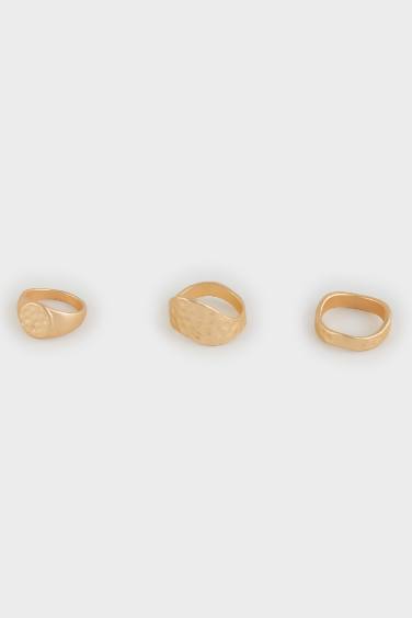 Woman 3 piece Matte Gold Rings