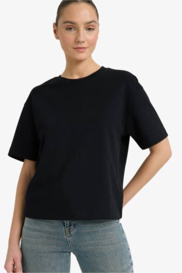 Woman Short Sleeve T-Shirt