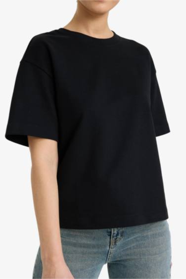 Woman Short Sleeve T-Shirt