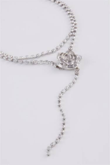 Woman Rose Detailed Stoned Dangling Silver Necklace