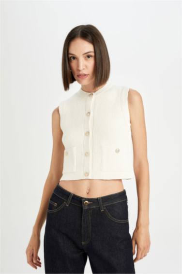 Regular Fit Crop Düğmeli Klasik Triko Yelek