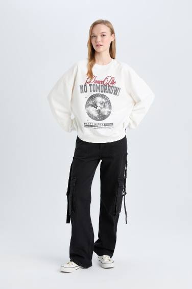 Loose Fit Slogan Sweatshirt