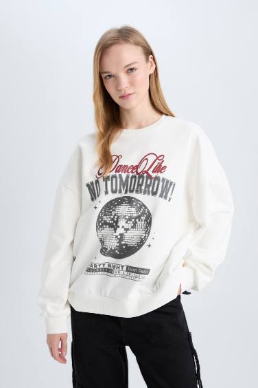 Loose Fit Slogan Sweatshirt