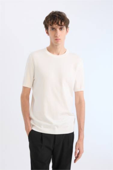 Standard Fit Crew Neck Knitwear T-Shirt