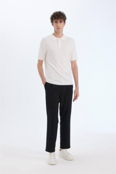 Футболка-поло стандартного кроя из трикотажа