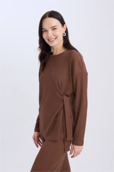 تيشيرت كم طويل القماش المنسوج قصة عادية برقبة مستديرة