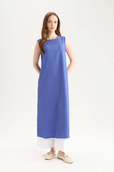 Regular Fit Crew Neck Wowen Fabrics Dress