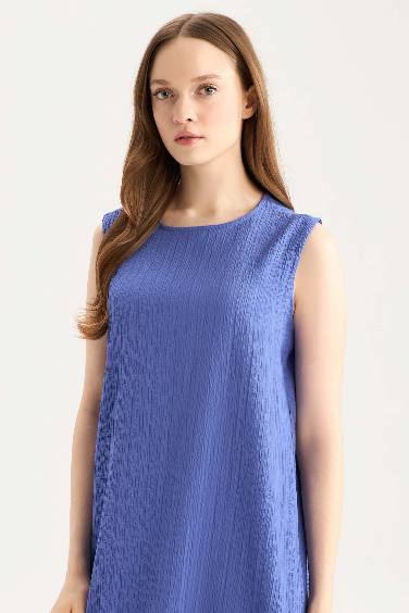 Regular Fit Crew Neck Wowen Fabrics Dress