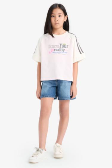 Girl Relax Fit Crew Neck T-Shirt