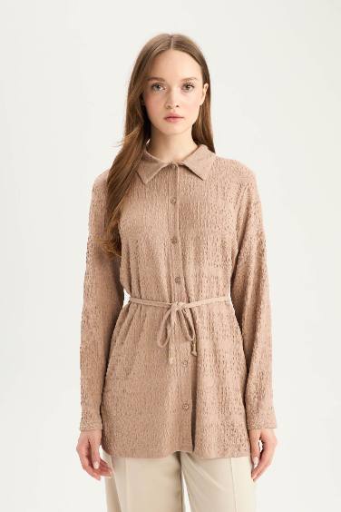 تونيك قميص منسوج قصة عادية برباط قابل للتعديل