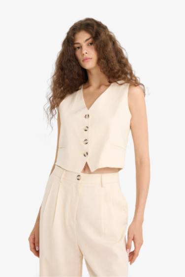 فيست بليزر بياقة V من مزيج الكتان