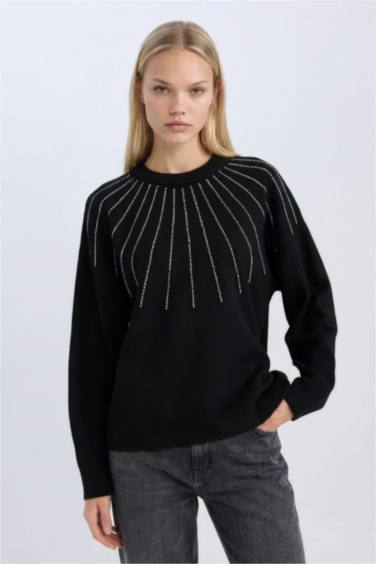 Oversize Geniş Kalıp Bisiklet Yaka Yumuşak Dokulu Taşlı Triko Kazak