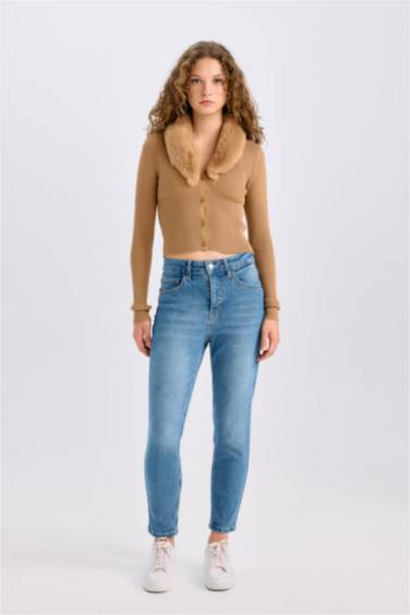 Slim Fit Dar Kesim Suni Kürklü V Yaka Düğmeli Triko Hırka