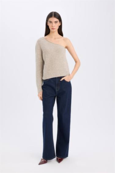 بلوز تريكو سادة قصة عادية بكتف واحد