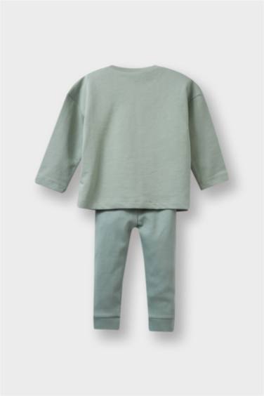 طقم من تيشيرت أولاد بطبعة ديناصور برقبة مستديرة و سروال